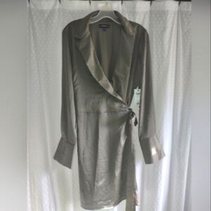 Guess wrap dress. Nwt